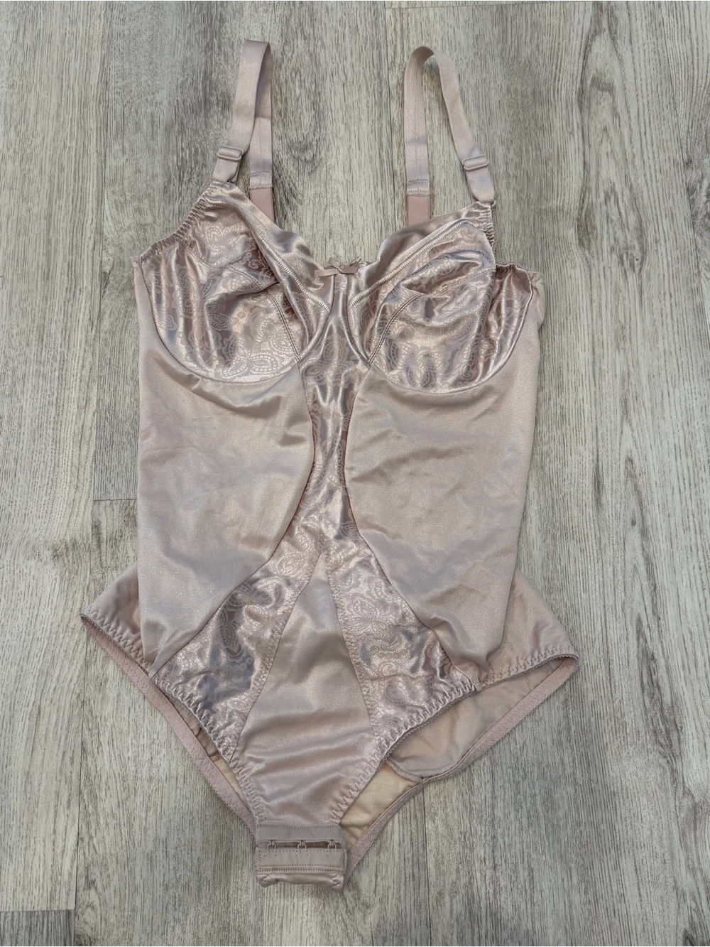 Bali‎ 34C Nude Underwire Shaping Bodysuit Shapewear One Piece